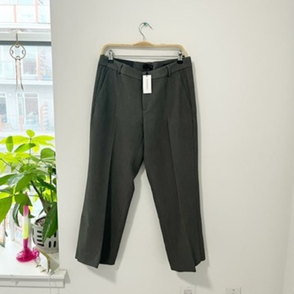 NEW Banana Republic Logan Gray Pleated Dress Pants Size 10